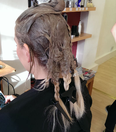 Hair Stylist Ombre Technique